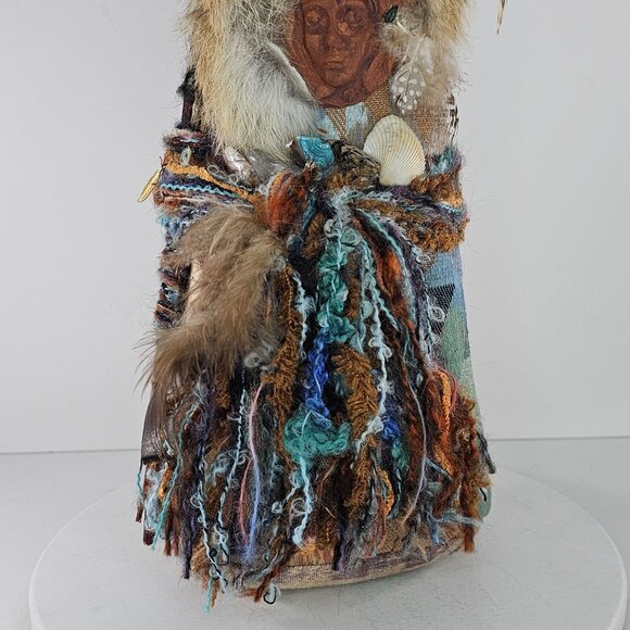 Handcrafted Nature Spirit Doll Witch Shaman Feathers Fur Shells Yarn Accents - Picture 8 of 10